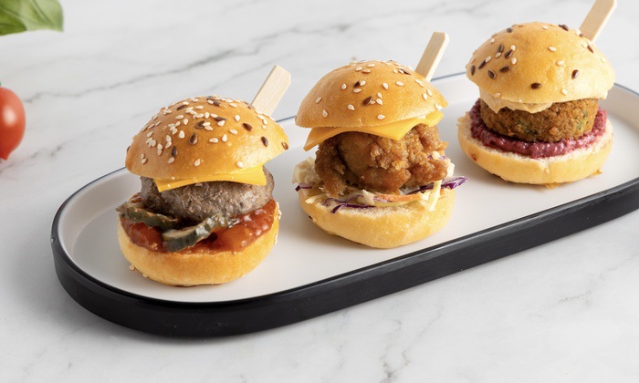 Mini Burgers ea-catering-s3-26